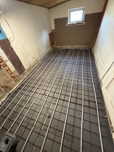 Gulvvarme installation i et ældre hus 