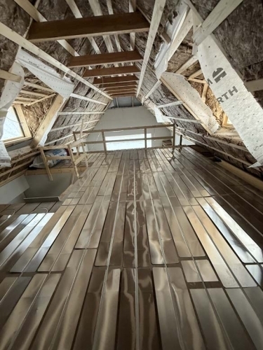 Montering af varme i gulv loft